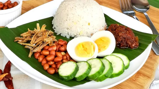 Nasi Lemak - Malaysian Coconut Milk Rice Recipe